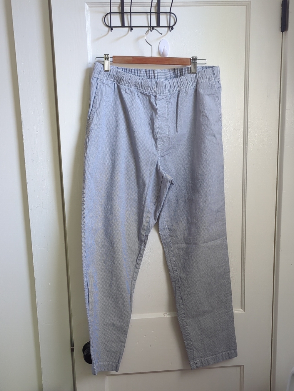 Uniqlo Men's Light Blue Seersucker Chinos